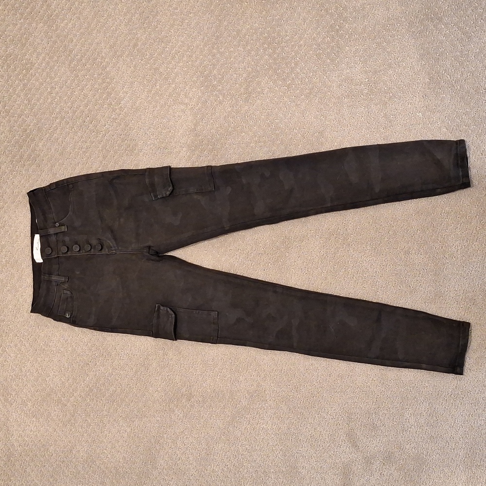 KanCan Button Fly size 1/24 black skinny jeans With Side Pocket Accent